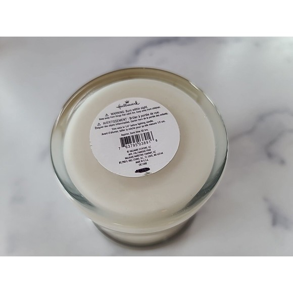 Crafters & CO. Exclusively From Hallmark Gold Crown Peony Candle 8oz - Picture 6 of 10